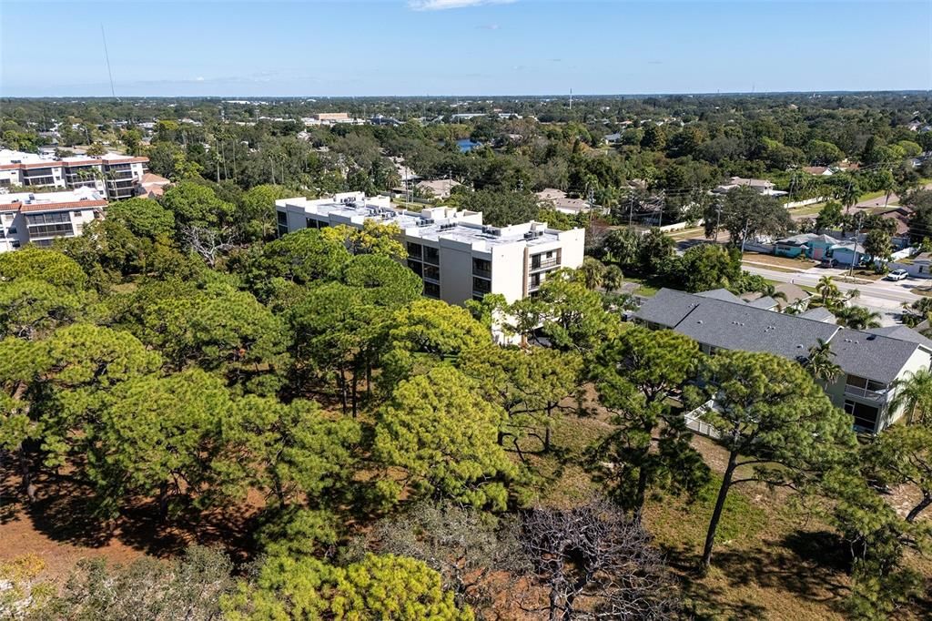 待售: $144,900 (1 贝兹, 1 浴室, 672 平方英尺)