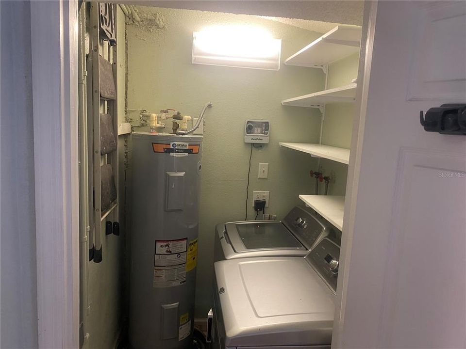 For Sale: $479,900 (3 beds, 2 baths, 1441 Square Feet)