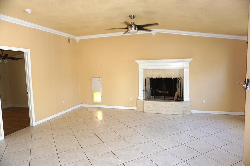 For Sale: $479,900 (3 beds, 2 baths, 1441 Square Feet)