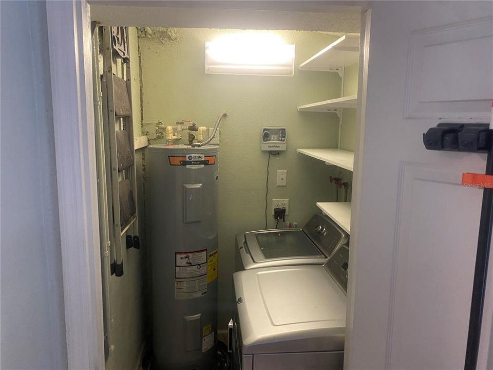 For Sale: $479,900 (3 beds, 2 baths, 1441 Square Feet)