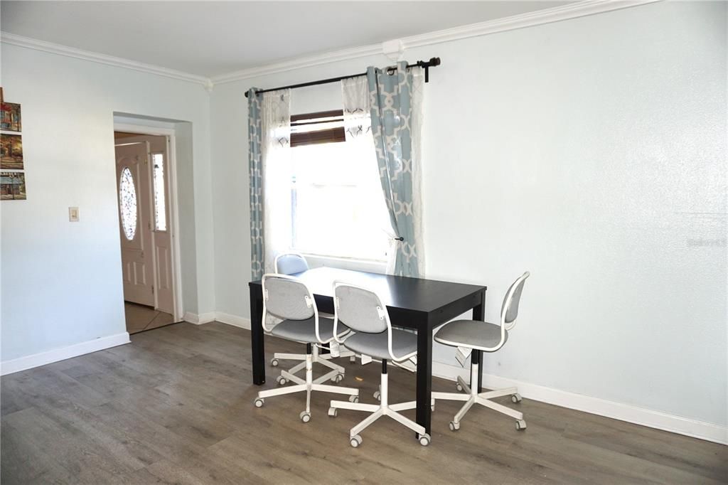 For Sale: $479,900 (3 beds, 2 baths, 1441 Square Feet)