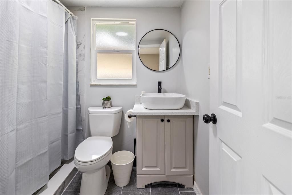 出租: $3,800 (3 贝兹, 2 浴室, 960 平方英尺)