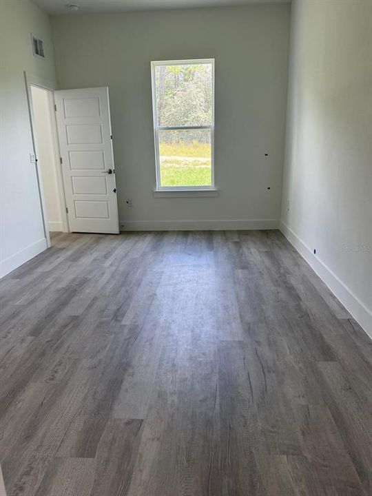 For Rent: $1,750 (3 beds, 2 baths, 1350 Square Feet)