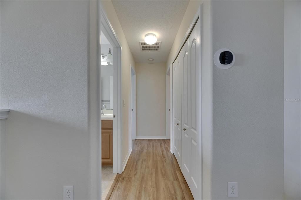 合同活跃: $495,000 (5 贝兹, 3 浴室, 2272 平方英尺)