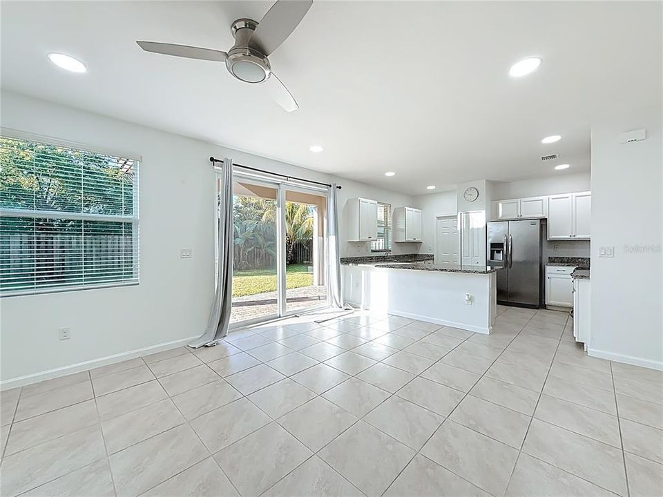 For Sale: $625,000 (5 beds, 3 baths, 2380 Square Feet)