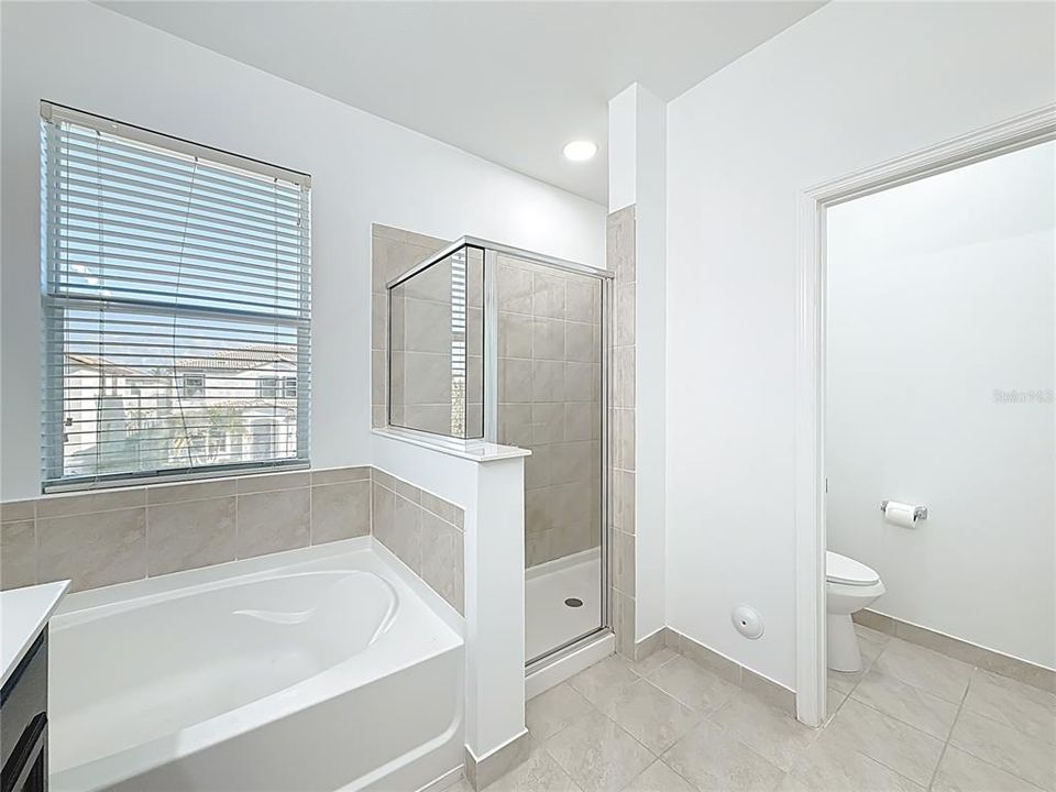 For Sale: $625,000 (5 beds, 3 baths, 2380 Square Feet)