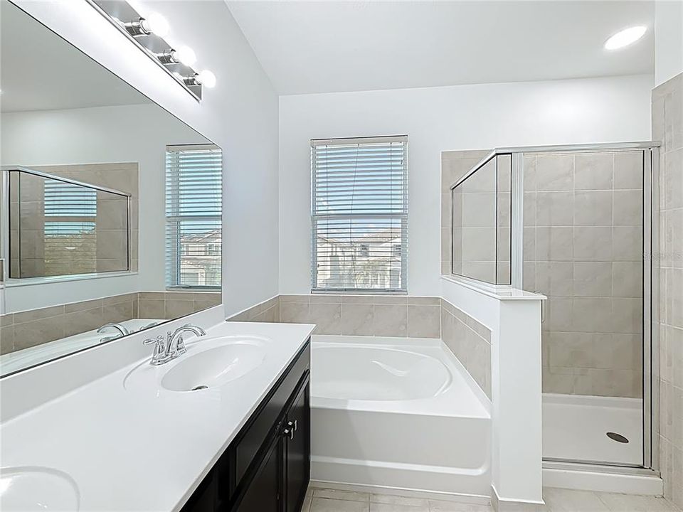 For Sale: $625,000 (5 beds, 3 baths, 2380 Square Feet)