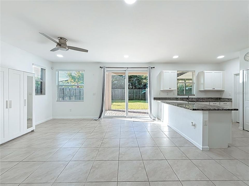 For Sale: $625,000 (5 beds, 3 baths, 2380 Square Feet)