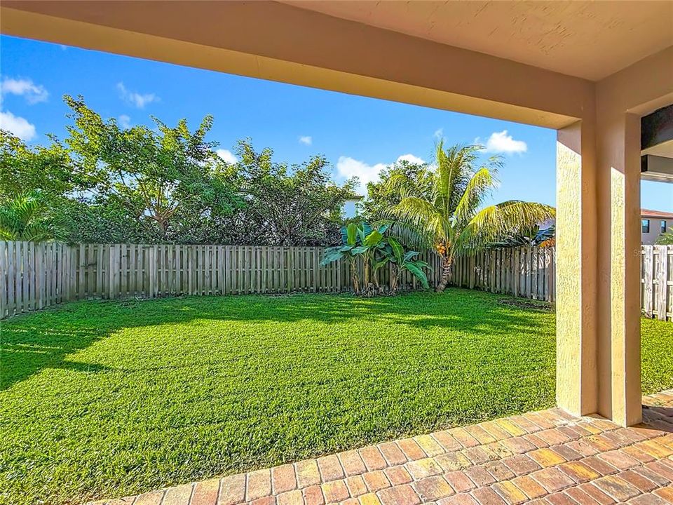 For Sale: $625,000 (5 beds, 3 baths, 2380 Square Feet)