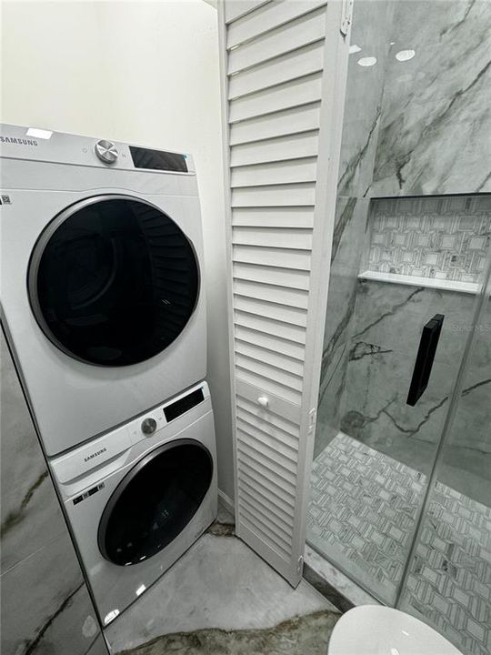 For Sale: $625,000 (5 beds, 3 baths, 2380 Square Feet)