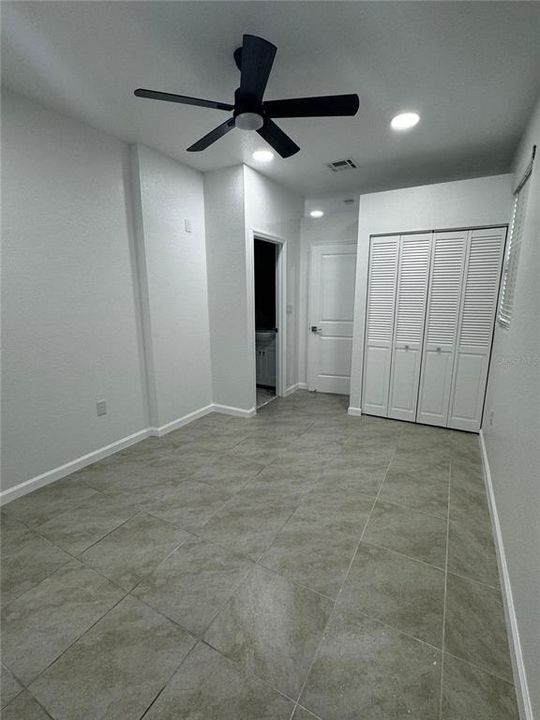 For Sale: $625,000 (5 beds, 3 baths, 2380 Square Feet)