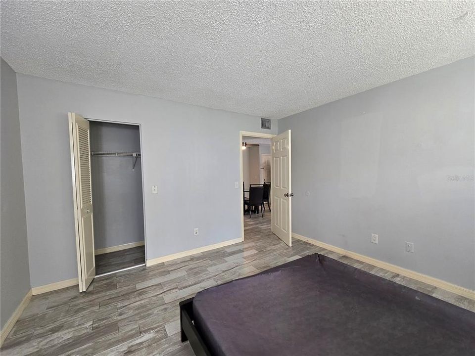 Active With Contract: $150,000 (2 beds, 2 baths, 1083 Square Feet)