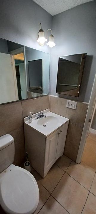 На продажу: $115,000 (2 спален, 1 ванн, 722 Квадратных фут)