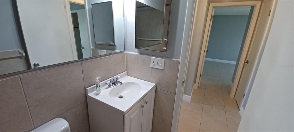 На продажу: $115,000 (2 спален, 1 ванн, 722 Квадратных фут)