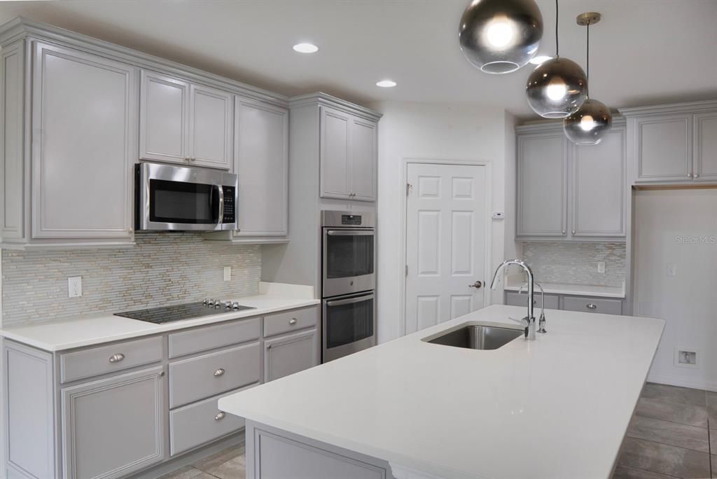 For Sale: $428,000 (4 beds, 3 baths, 2430 Square Feet)