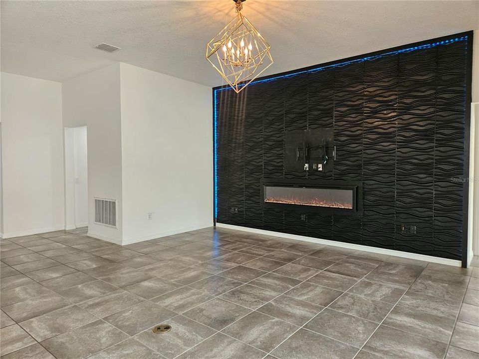 For Sale: $428,000 (4 beds, 3 baths, 2430 Square Feet)