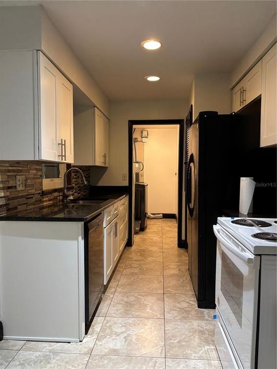 For Sale: $360,000 (5 beds, 2 baths, 1533 Square Feet)