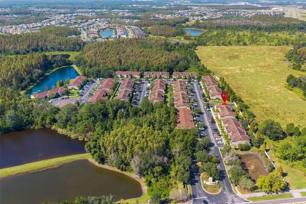 合同活跃: $245,000 (4 贝兹, 3 浴室, 1612 平方英尺)