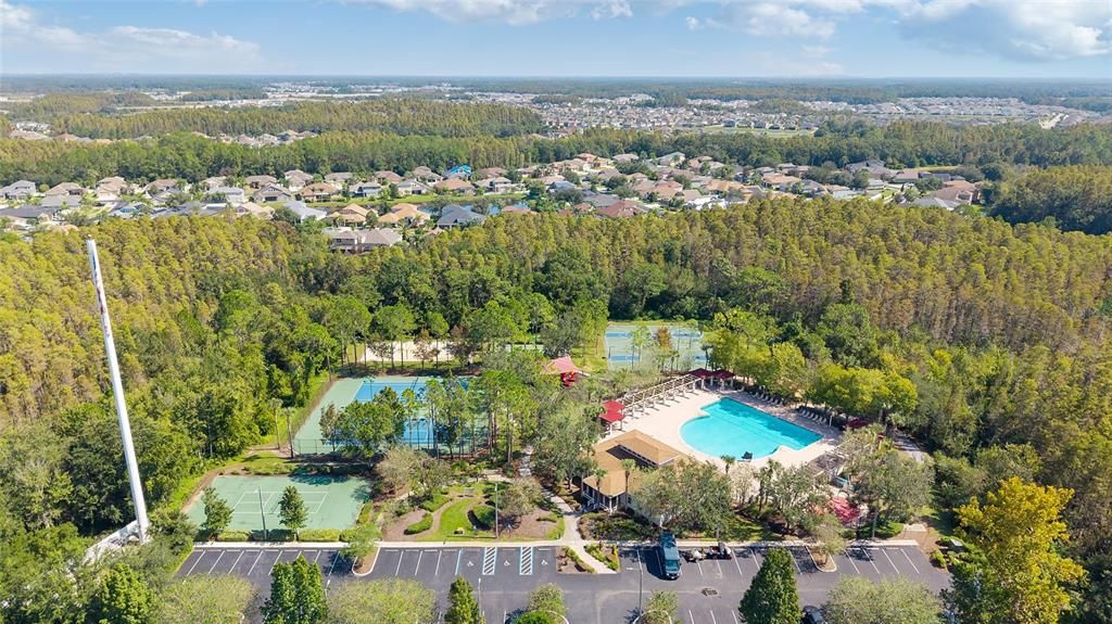 合同活跃: $245,000 (4 贝兹, 3 浴室, 1612 平方英尺)