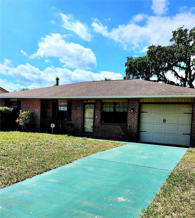 Active With Contract: $229,900 (4 beds, 2 baths, 1337 Square Feet)