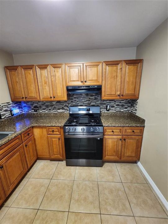 Active With Contract: $229,900 (4 beds, 2 baths, 1337 Square Feet)