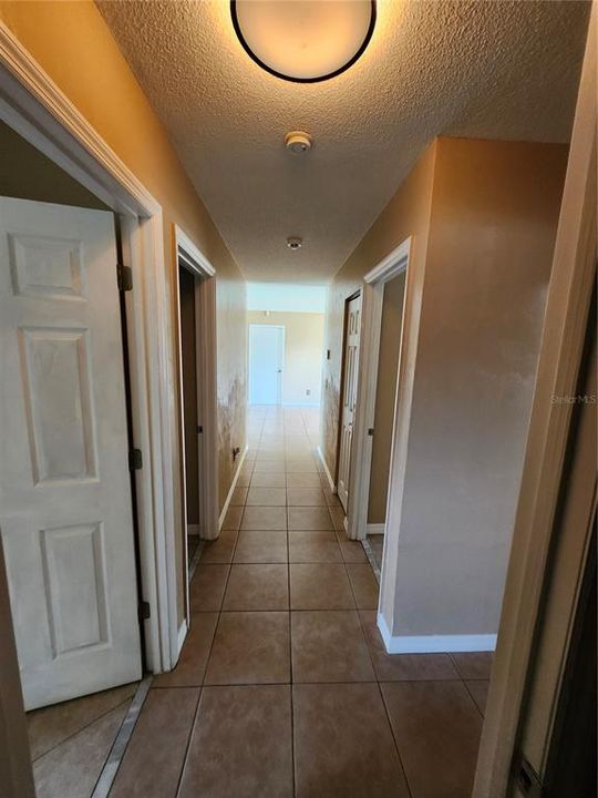 Active With Contract: $229,900 (4 beds, 2 baths, 1337 Square Feet)