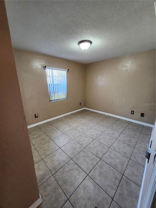 Active With Contract: $229,900 (4 beds, 2 baths, 1337 Square Feet)