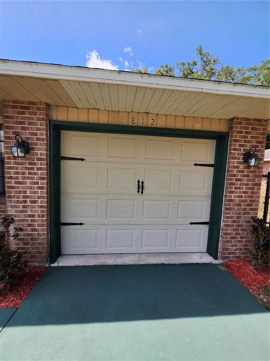 Active With Contract: $229,900 (4 beds, 2 baths, 1337 Square Feet)