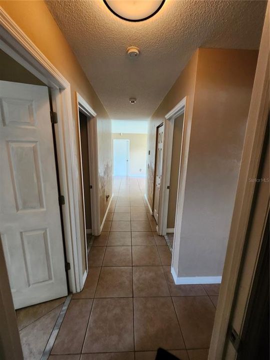 Active With Contract: $229,900 (4 beds, 2 baths, 1337 Square Feet)