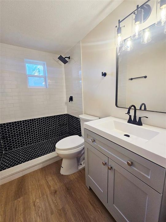 На продажу: $475,000 (3 спален, 2 ванн, 1711 Квадратных фут)