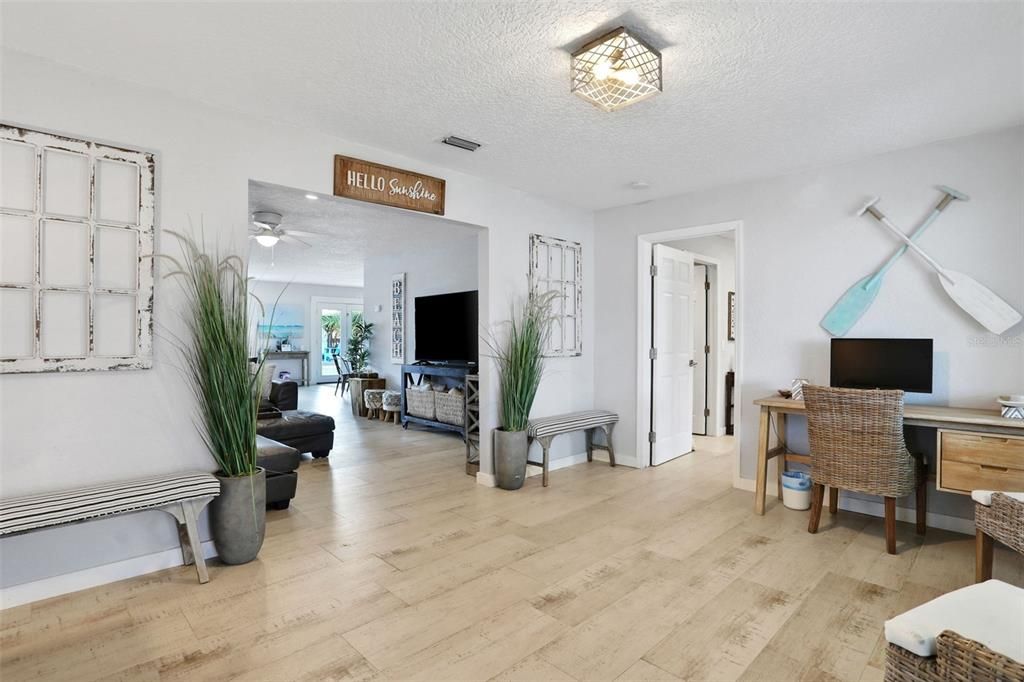 На продажу: $949,900 (4 спален, 4 ванн, 2461 Квадратных фут)