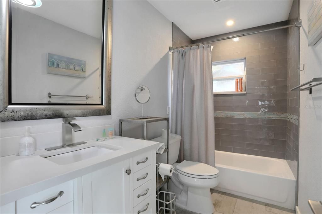 На продажу: $949,900 (4 спален, 4 ванн, 2461 Квадратных фут)