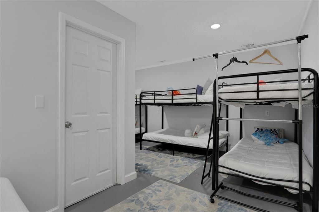 На продажу: $949,900 (4 спален, 4 ванн, 2461 Квадратных фут)