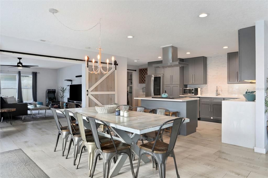 На продажу: $949,900 (4 спален, 4 ванн, 2461 Квадратных фут)