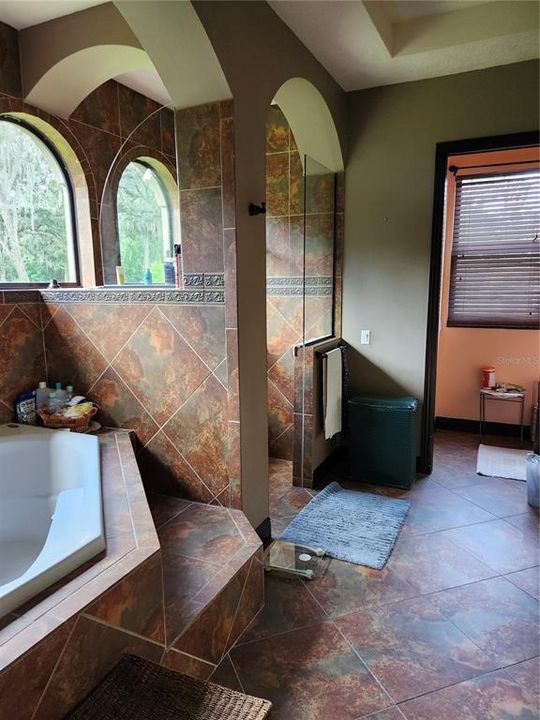 待售: $989,400 (5 贝兹, 4 浴室, 4477 平方英尺)