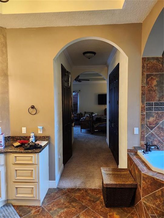 待售: $989,400 (5 贝兹, 4 浴室, 4477 平方英尺)