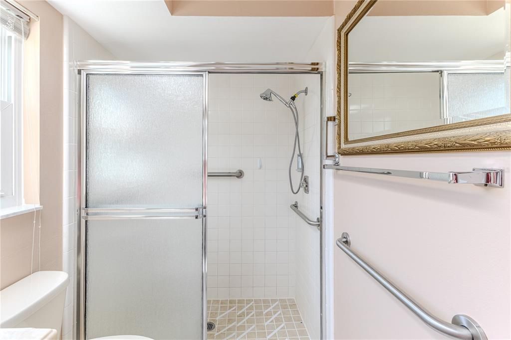 На продажу: $299,000 (2 спален, 2 ванн, 1780 Квадратных фут)