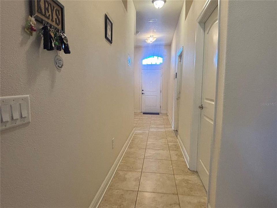 Active With Contract: $317,000 (3 beds, 2 baths, 1520 Square Feet)