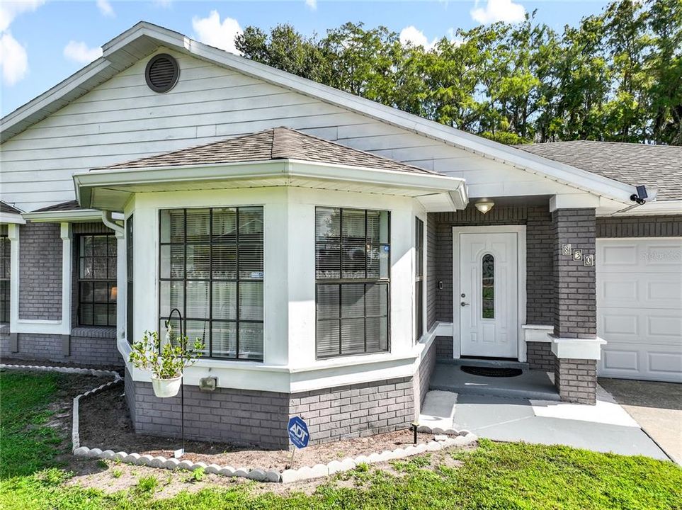 For Sale: $445,000 (3 beds, 2 baths, 1463 Square Feet)