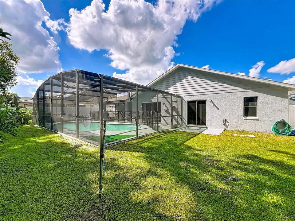 For Sale: $445,000 (3 beds, 2 baths, 1463 Square Feet)