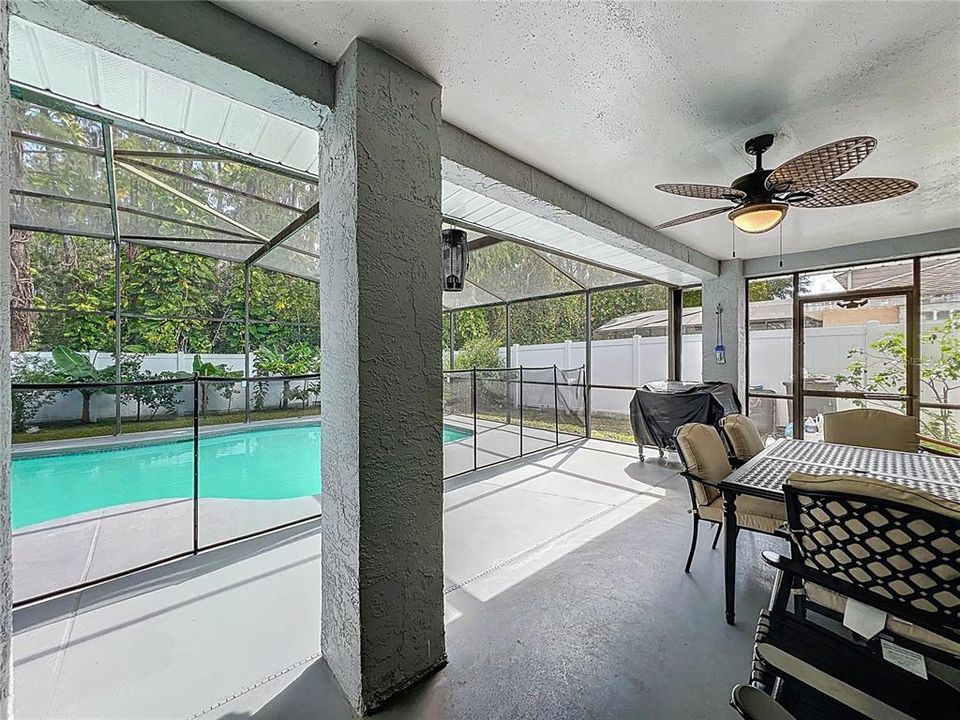 For Sale: $445,000 (3 beds, 2 baths, 1463 Square Feet)