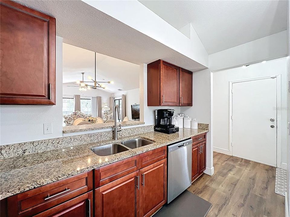 For Sale: $445,000 (3 beds, 2 baths, 1463 Square Feet)