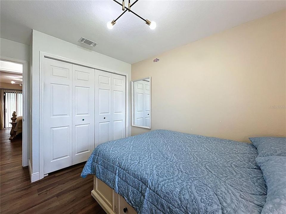 For Sale: $445,000 (3 beds, 2 baths, 1463 Square Feet)