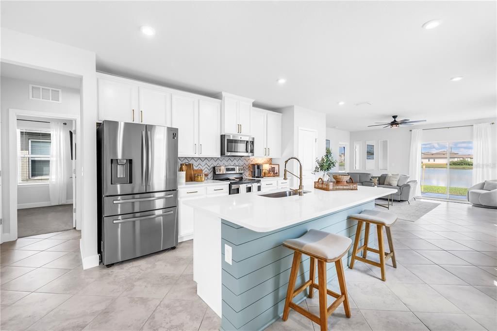 Active With Contract: $340,000 (3 beds, 2 baths, 1492 Square Feet)