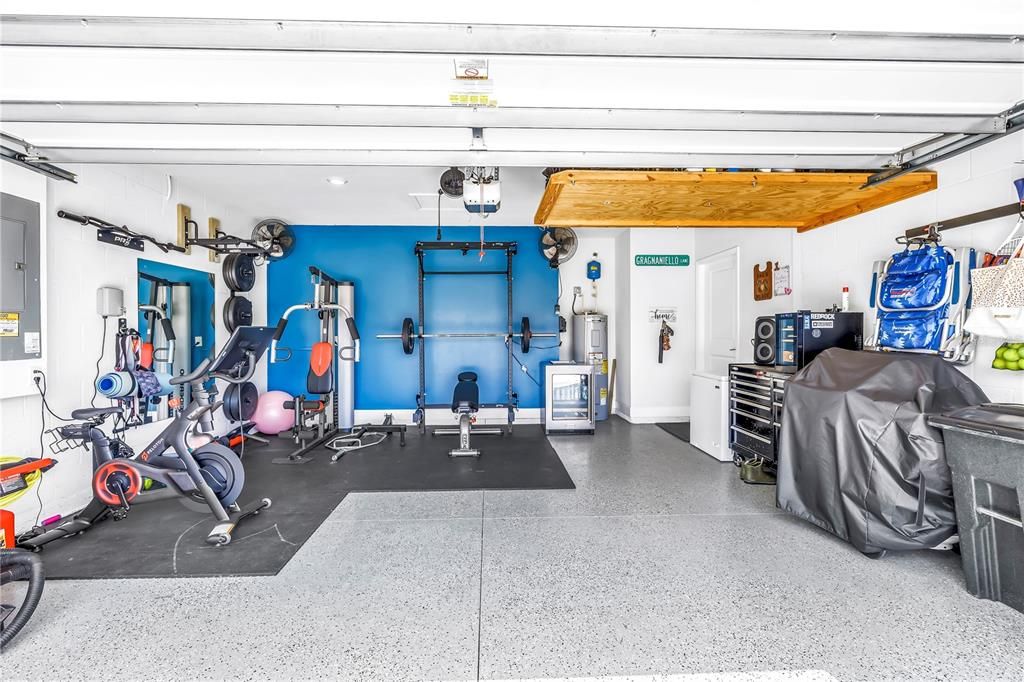 Active With Contract: $340,000 (3 beds, 2 baths, 1492 Square Feet)