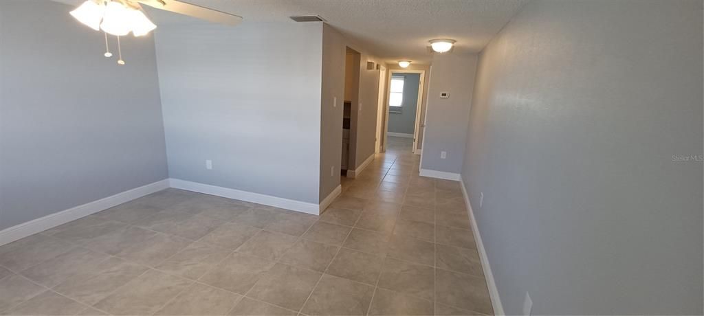 For Sale: $115,000 (2 beds, 1 baths, 722 Square Feet)