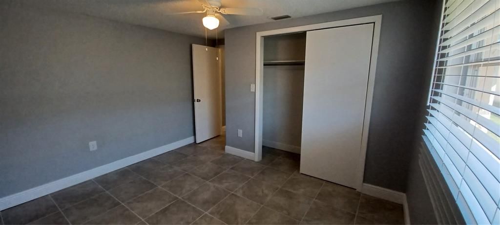 For Sale: $115,000 (2 beds, 1 baths, 722 Square Feet)