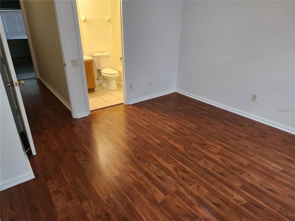 В аренду: $1,650 (2 спален, 2 ванн, 1095 Квадратных фут)