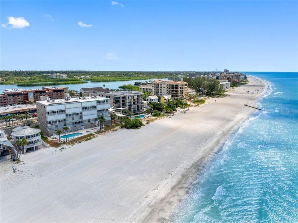 На продажу: $1,599,000 (3 спален, 2 ванн, 1880 Квадратных фут)