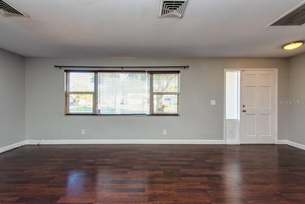 待售: $475,000 (3 贝兹, 2 浴室, 1434 平方英尺)